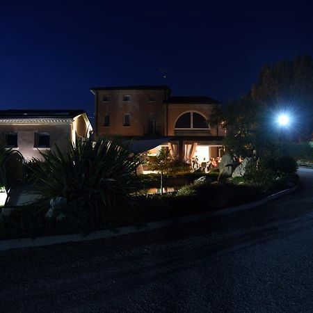Agrialloggi La Palazzina クルタローロ エクステリア 写真