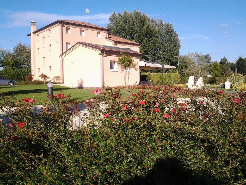 Agrialloggi La Palazzina クルタローロ 部屋 写真